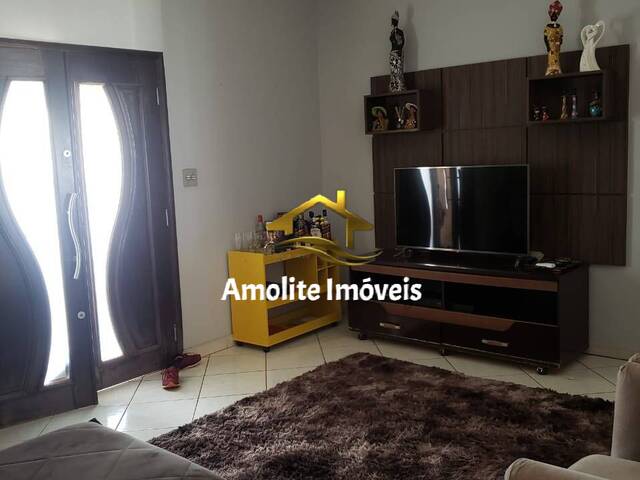 Casa em Bairro para Venda em São José do Rio Preto - 2