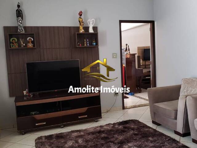 Casa em Bairro para Venda em São José do Rio Preto - 3