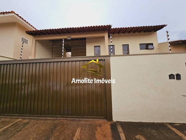 Casa em Bairro para Venda em São José do Rio Preto - 2