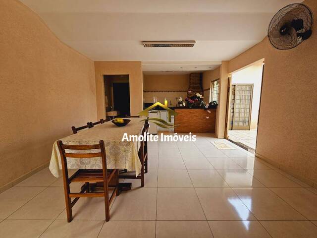 Casa em Bairro para Venda em São José do Rio Preto - 4