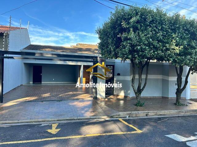 Casa em Bairro para Venda em São José do Rio Preto - 2