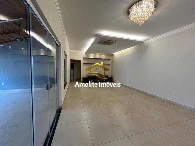 Casa em Bairro para Venda em São José do Rio Preto - 3