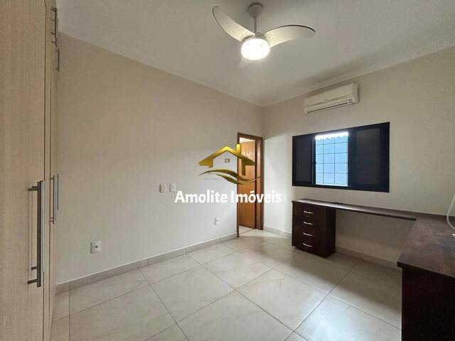 Casa em Bairro para Venda em São José do Rio Preto - 4